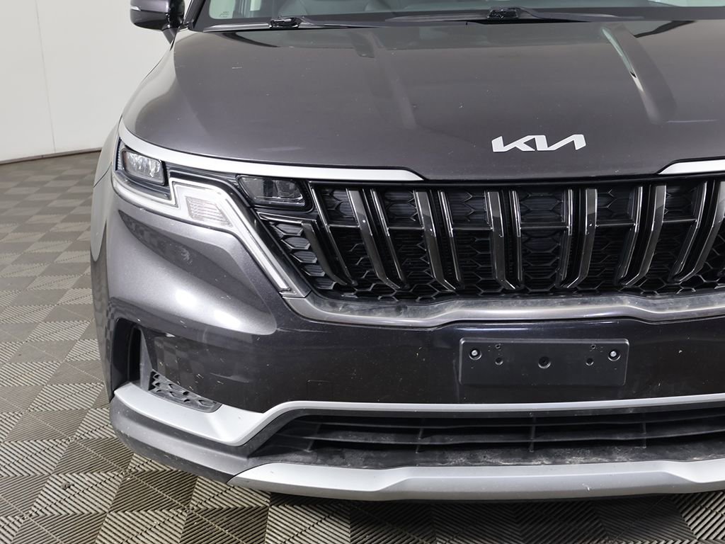 Used 2024 Kia Carnival LX FWD image 12