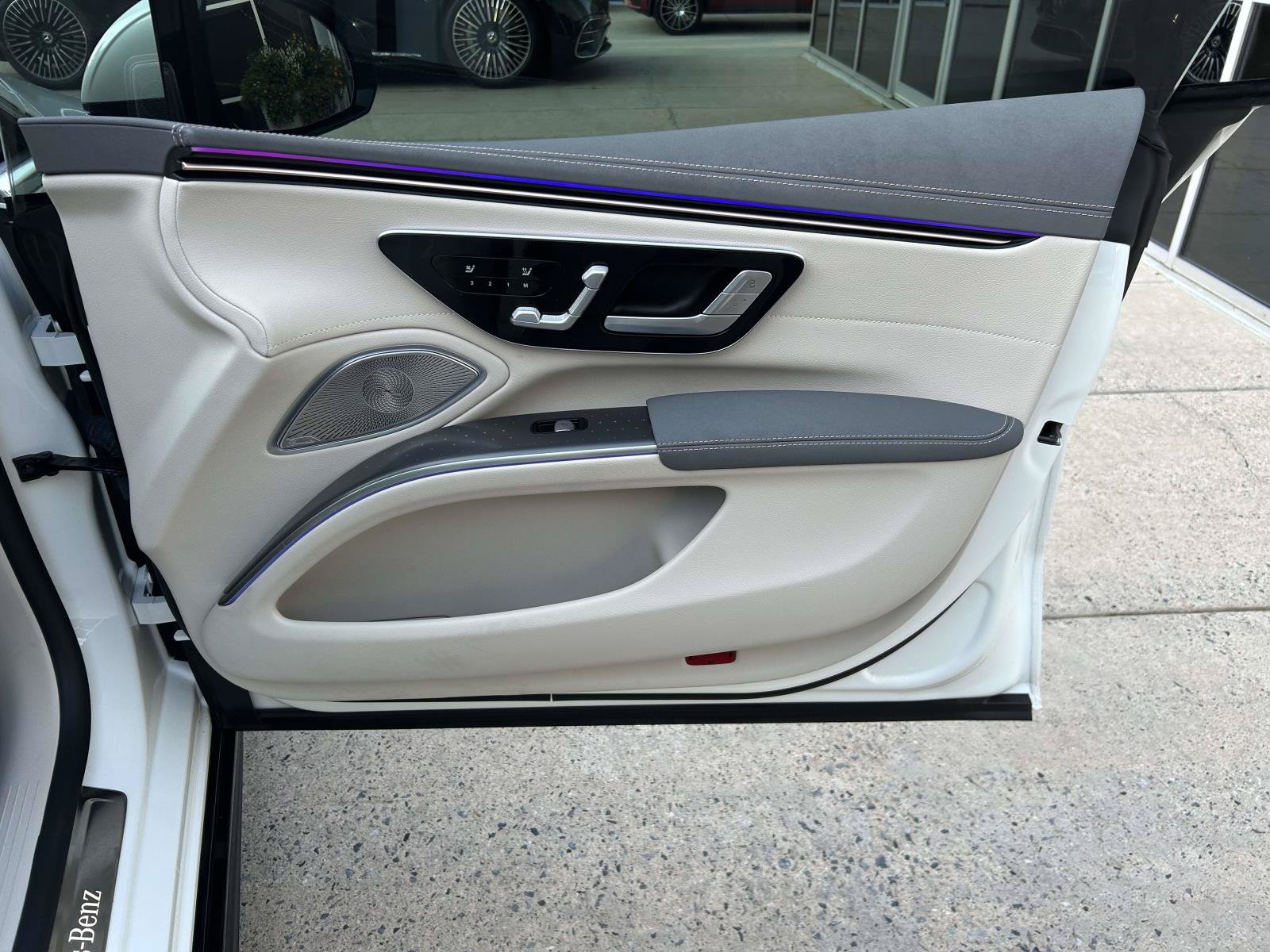 Certified 2023 Mercedes-Benz EQS 450+ 4MATIC Sedan image 46