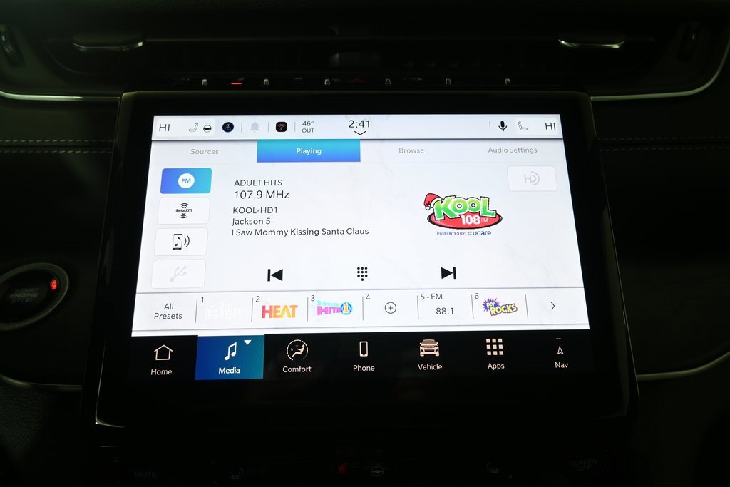 New 2025 Jeep Grand Cherokee Limited w/ Trailer Tow Package image 26