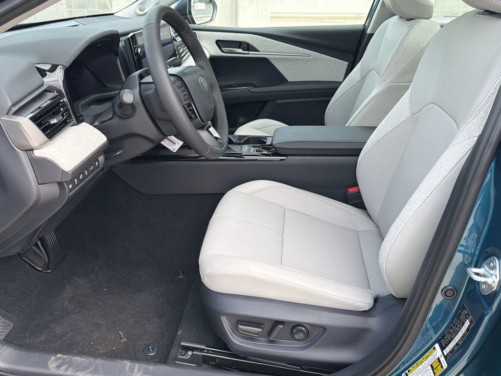 New 2026 Toyota Camry XLE w/ Premium Plus Package FWD image 18