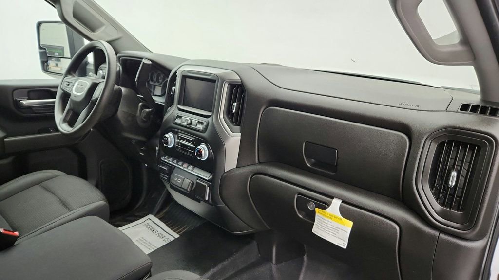 Used 2024 GMC Sierra 3500 Pro image 14