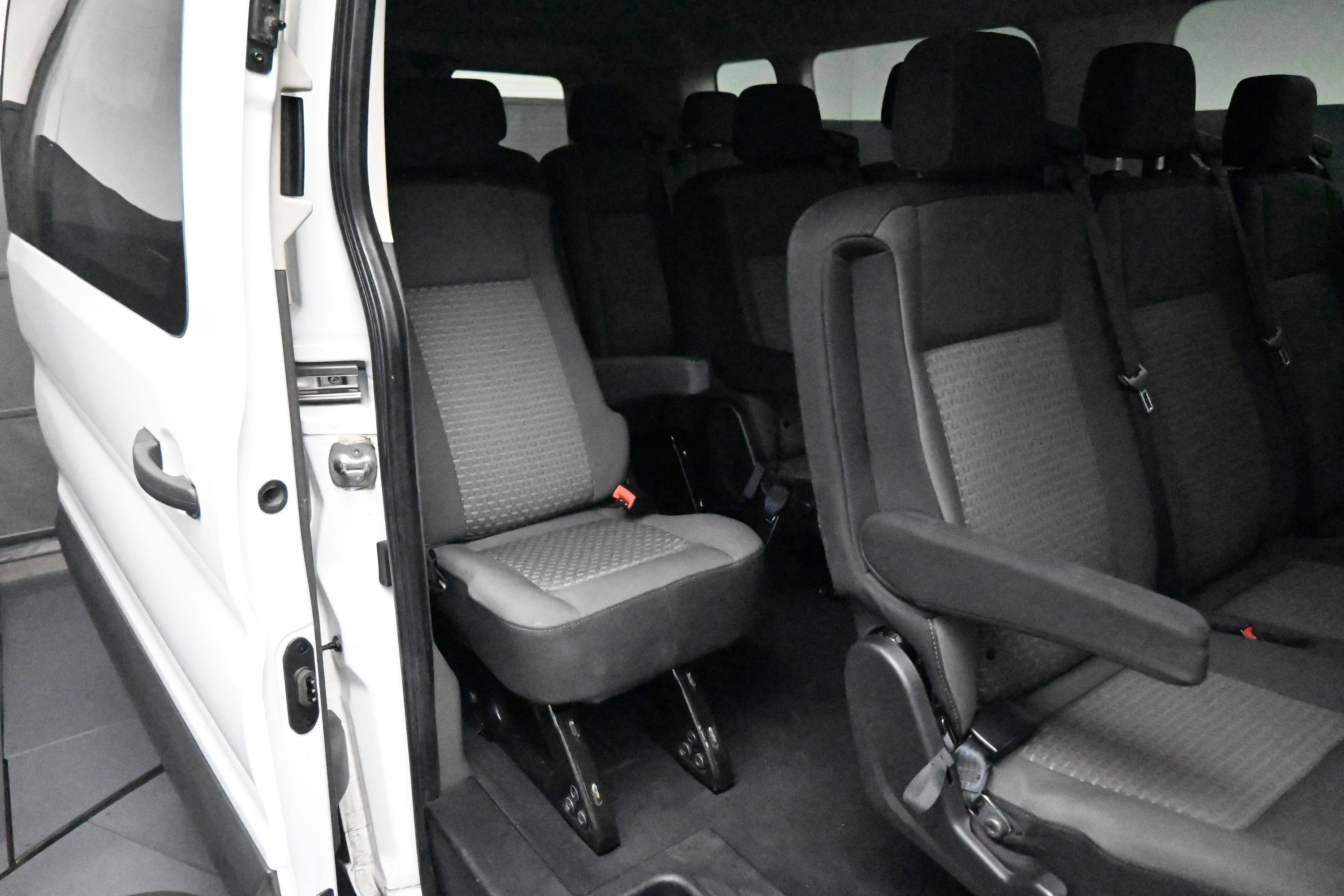 Used 2022 Ford Transit 350 XLT RWD image 19