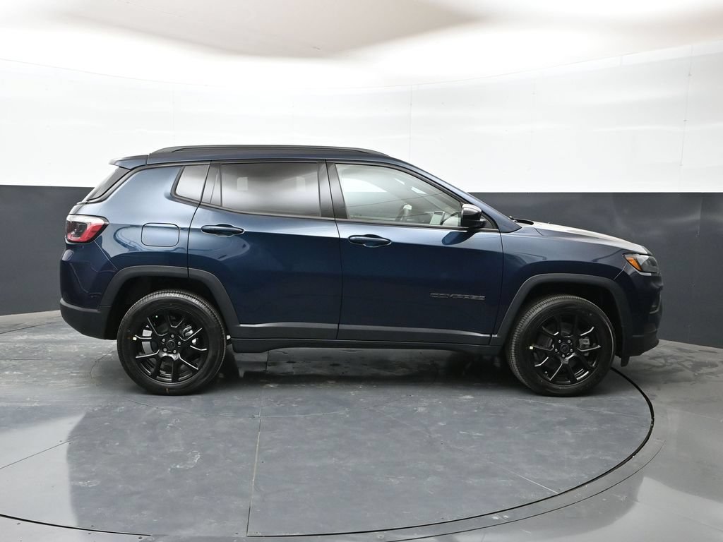 New 2026 Jeep Compass Latitude AWD/4WD image 27