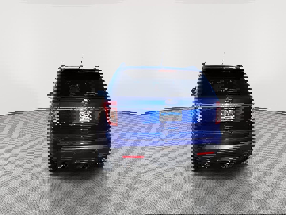 Used 2014 Ford Explorer XLT w/ Equipment Group 201A image 6