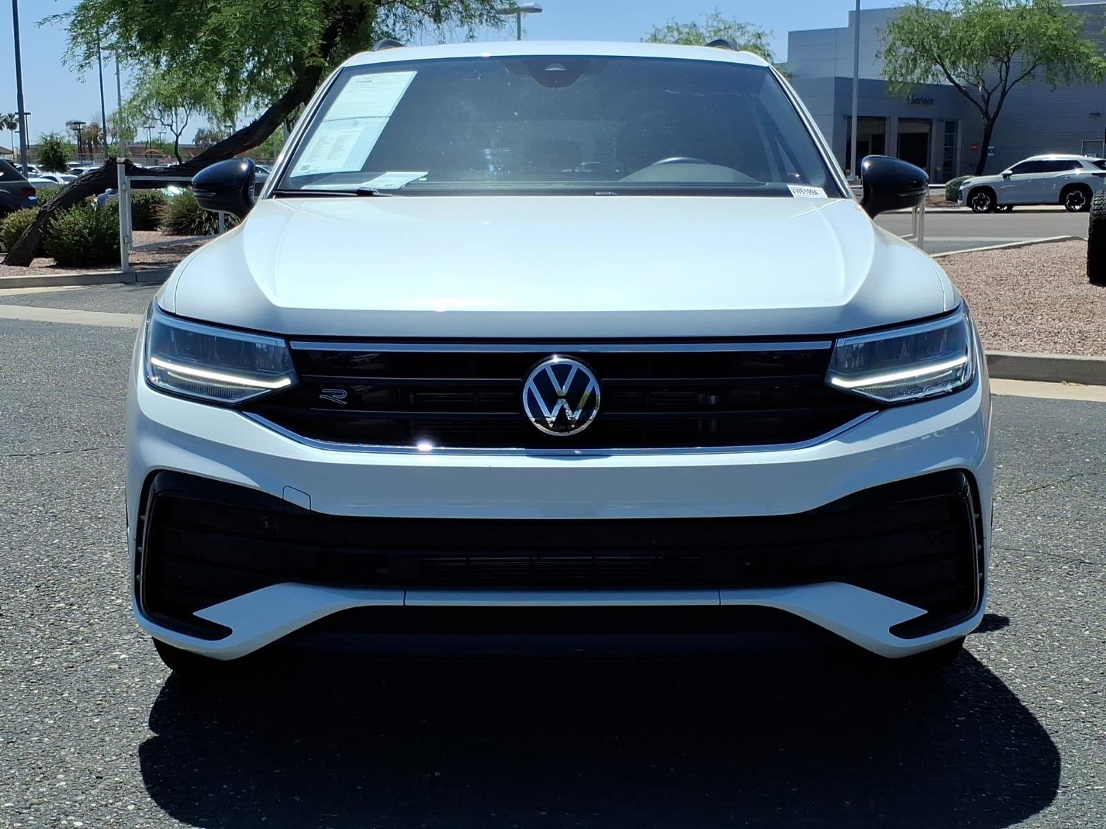 Certified 2023 Volkswagen Tiguan SE R-Line FWD image 2