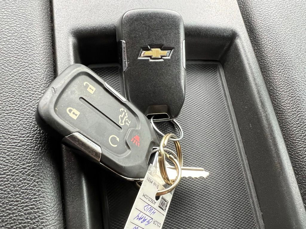Used 2021 Chevrolet Silverado 1500 LT AWD/4WD image 36