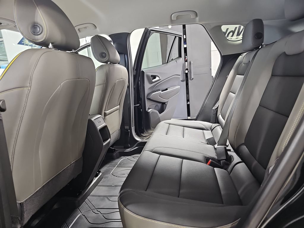 Certified 2026 Chevrolet Trax ACTIV w/ Driver Confidence Package FWD image 17