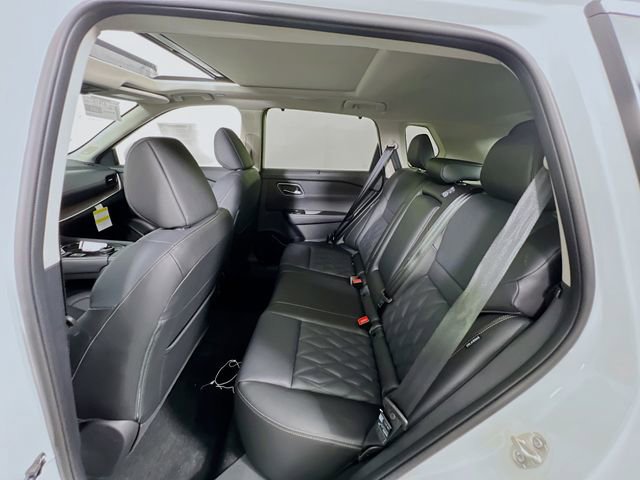 New 2025 Nissan Rogue Platinum w/ Platinum Premium Package image 22