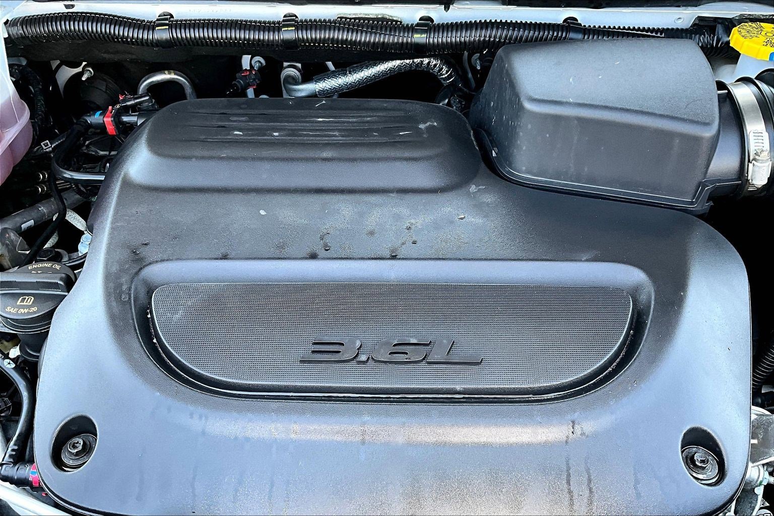 Used 2026 Chrysler Pacifica Limited w/ S Appearance Package FWD image 31