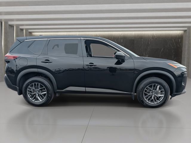 Used 2023 Nissan Rogue S image 7