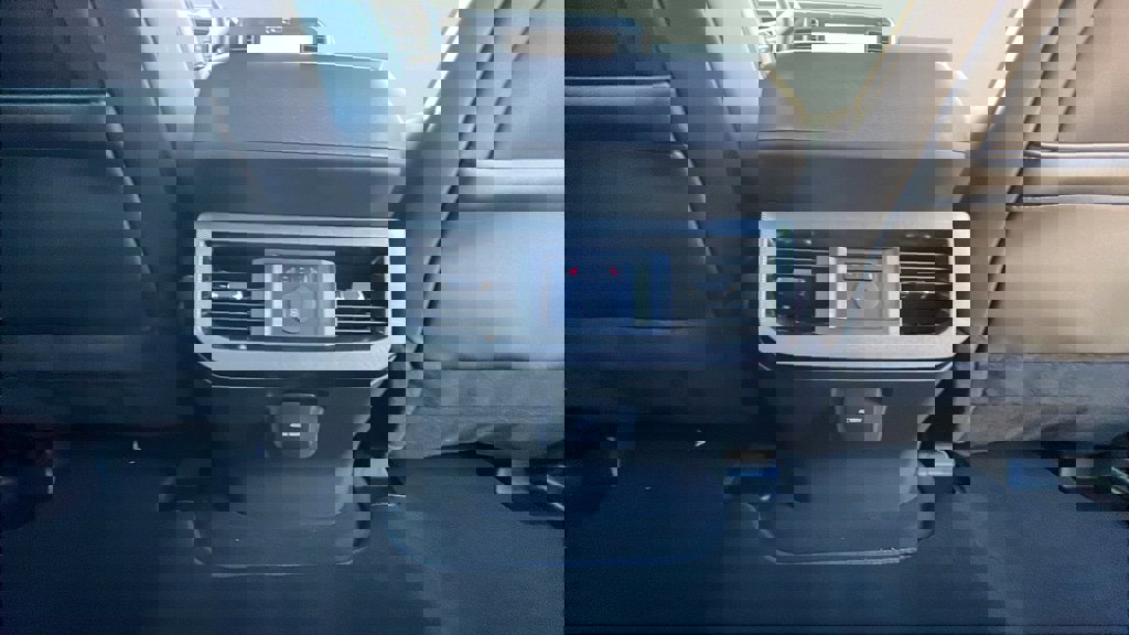 New 2026 Ford F350 Platinum w/ FX4 Off-Road Package image 24