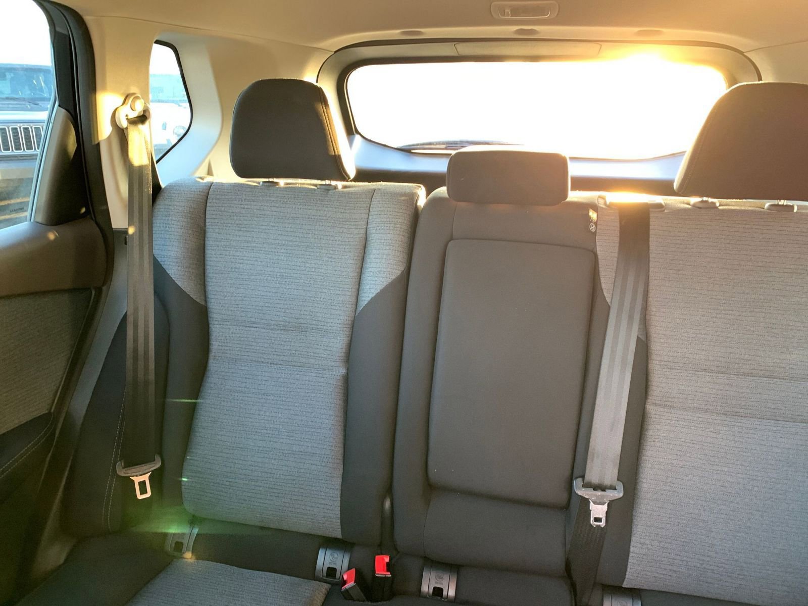 Used 2023 Nissan Rogue SV image 39