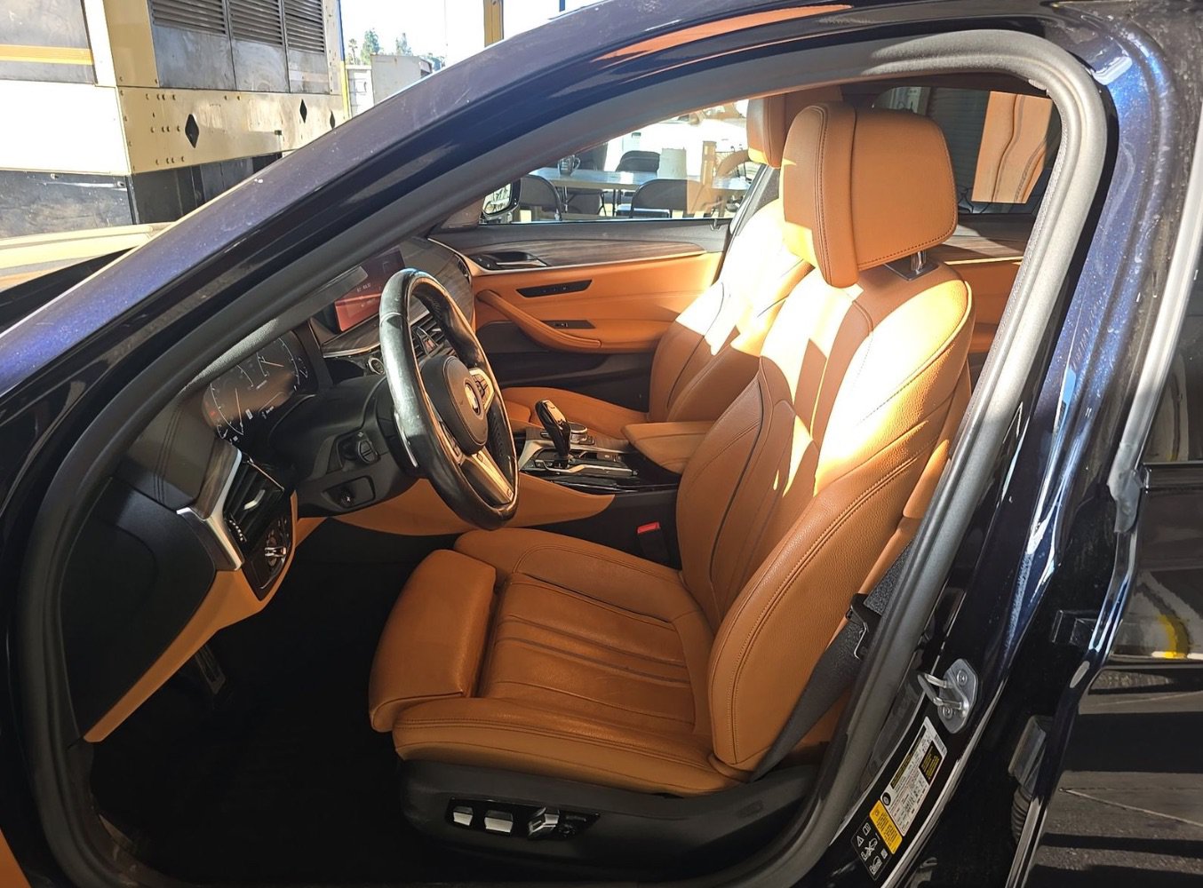 Used 2019 BMW M550i xDrive AWD/4WD image 7
