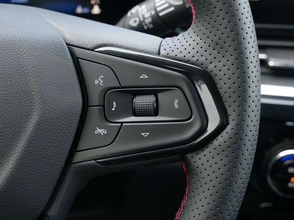 New 2026 Chevrolet Trax RS w/ Driver Confidence Package FWD image 25