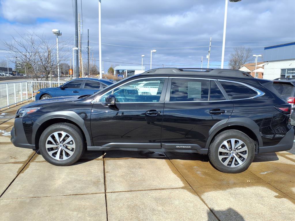 Used 2025 Subaru Outback Premium w/ Popular Package #1A image 23