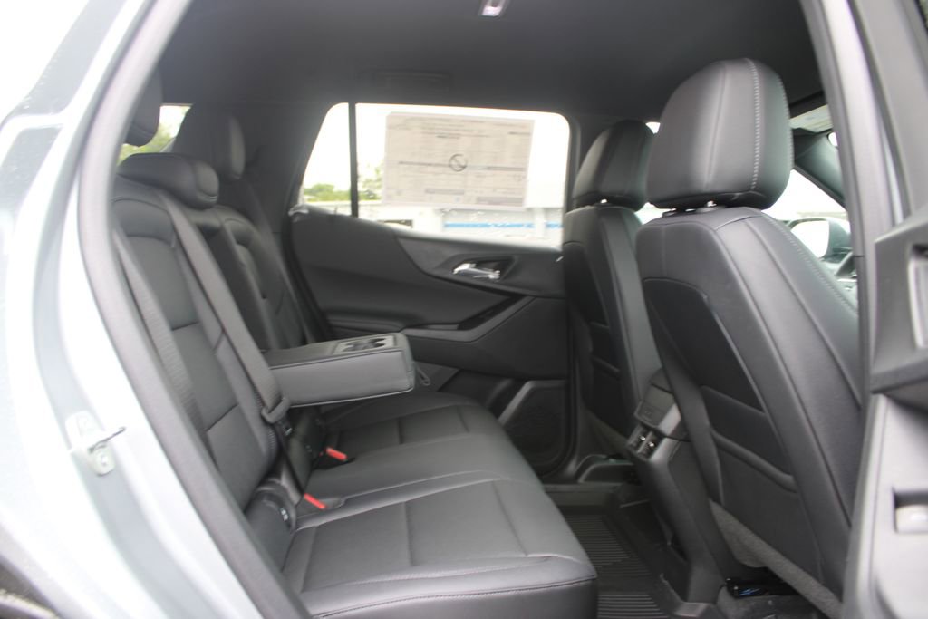 New 2026 Chevrolet Equinox LT FWD image 30