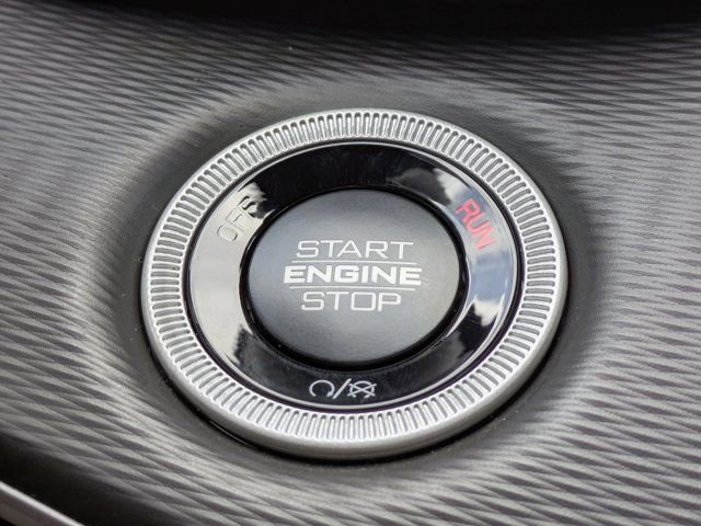 New 2025 Jeep Grand Cherokee L Laredo image 24