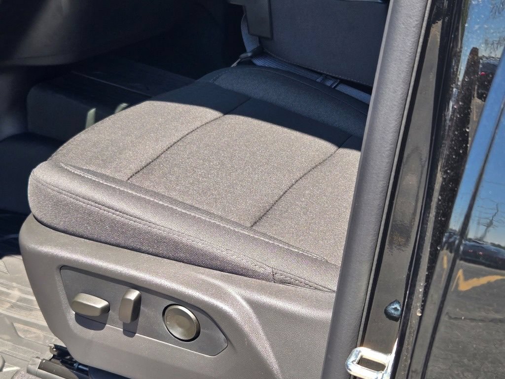 New 2026 GMC Sierra 2500 SLE w/ SLE Value Package; AWD/4WD image 8