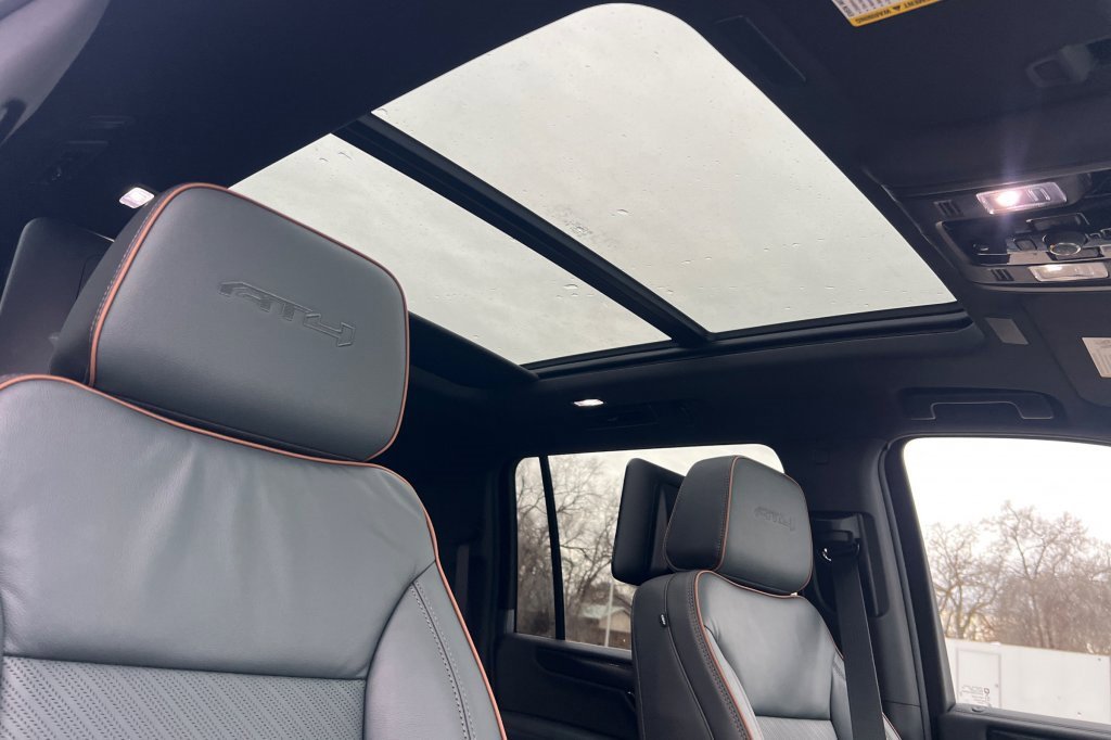 New 2026 GMC Yukon XL AT4 w/ AT4 Premium Plus Package image 16