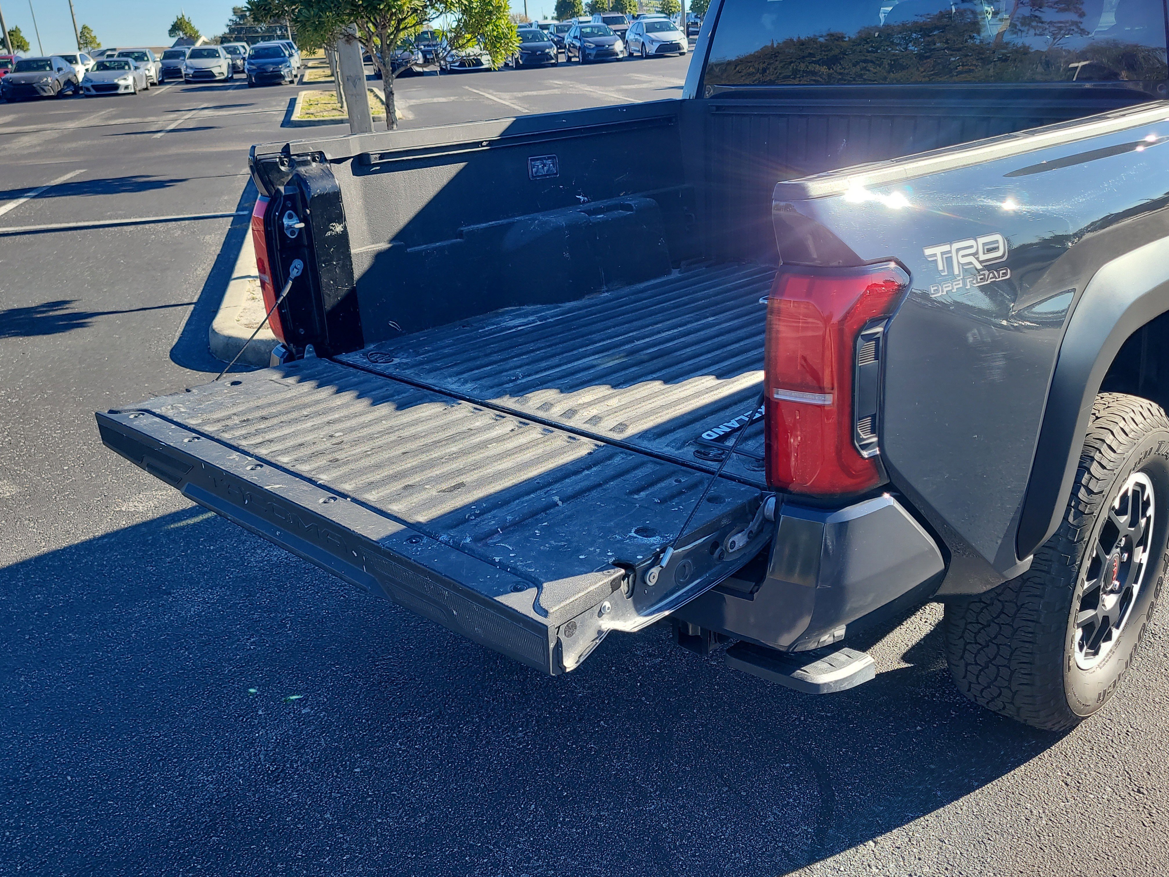 Certified 2025 Toyota Tacoma TRD Off-Road image 12