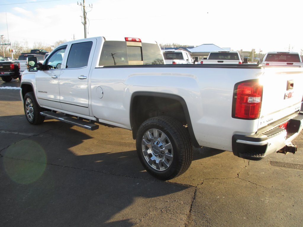 Used 2018 GMC Sierra 3500 Denali w/ Duramax Plus Package image 9