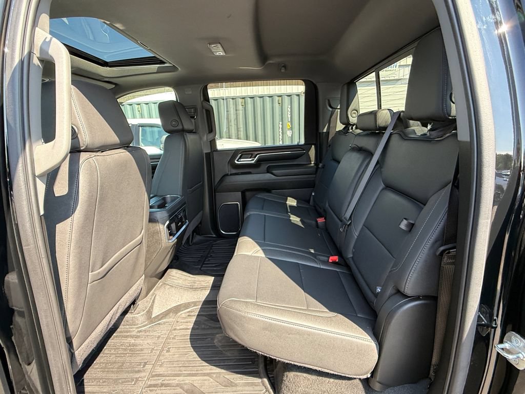 Used 2024 GMC Sierra 2500 SLT w/ SLT Premium Package AWD/4WD image 26