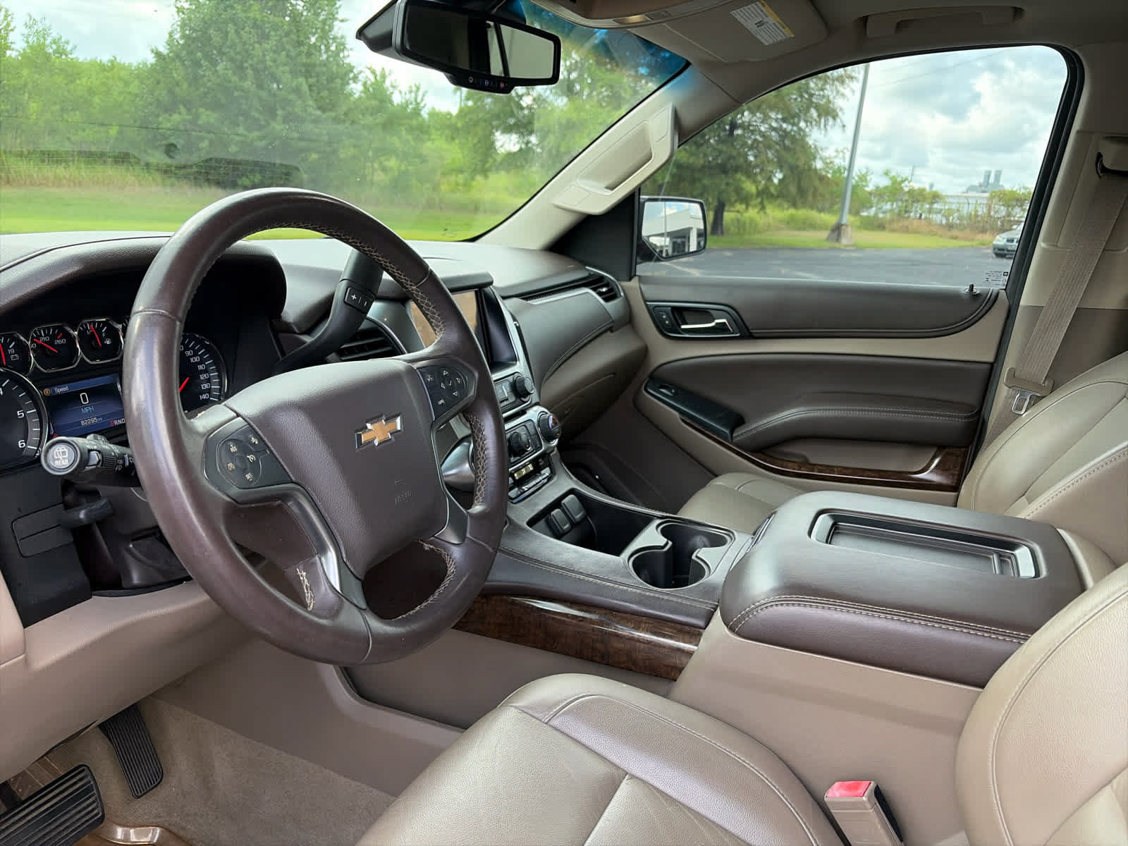 Used 2015 Chevrolet Tahoe LT RWD image 8