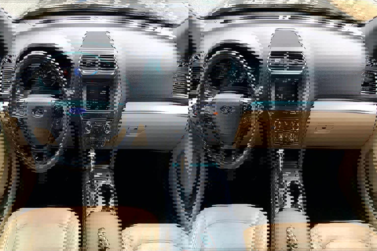 Used 2016 Ford Explorer XLT w/ Equipment Group 202A image 15