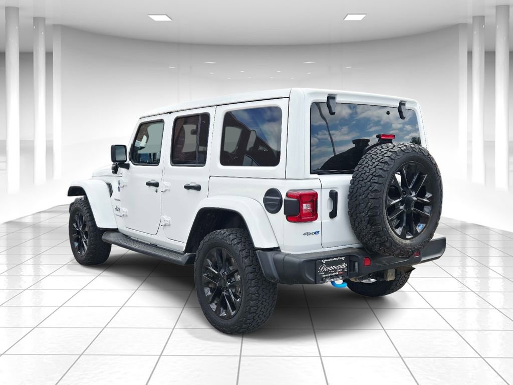 Used 2023 Jeep Wrangler Unlimited Sahara w/ Cold Weather Group AWD/4WD image 5