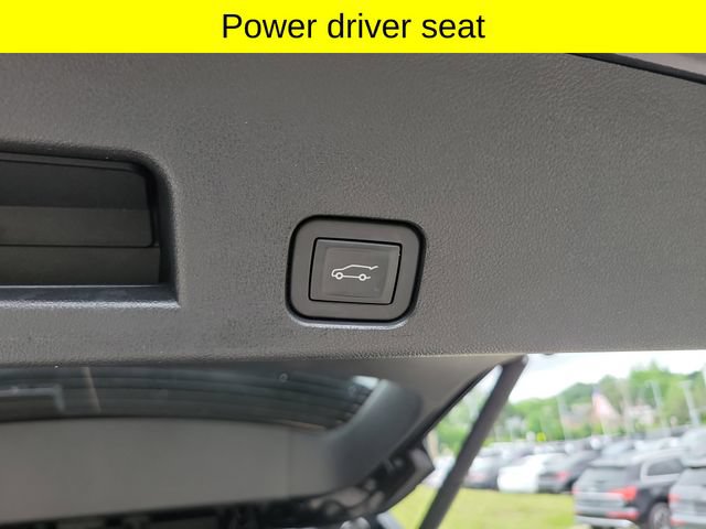 Used 2025 Chevrolet Traverse RS w/ LPO, Floor Liner Package AWD/4WD image 29