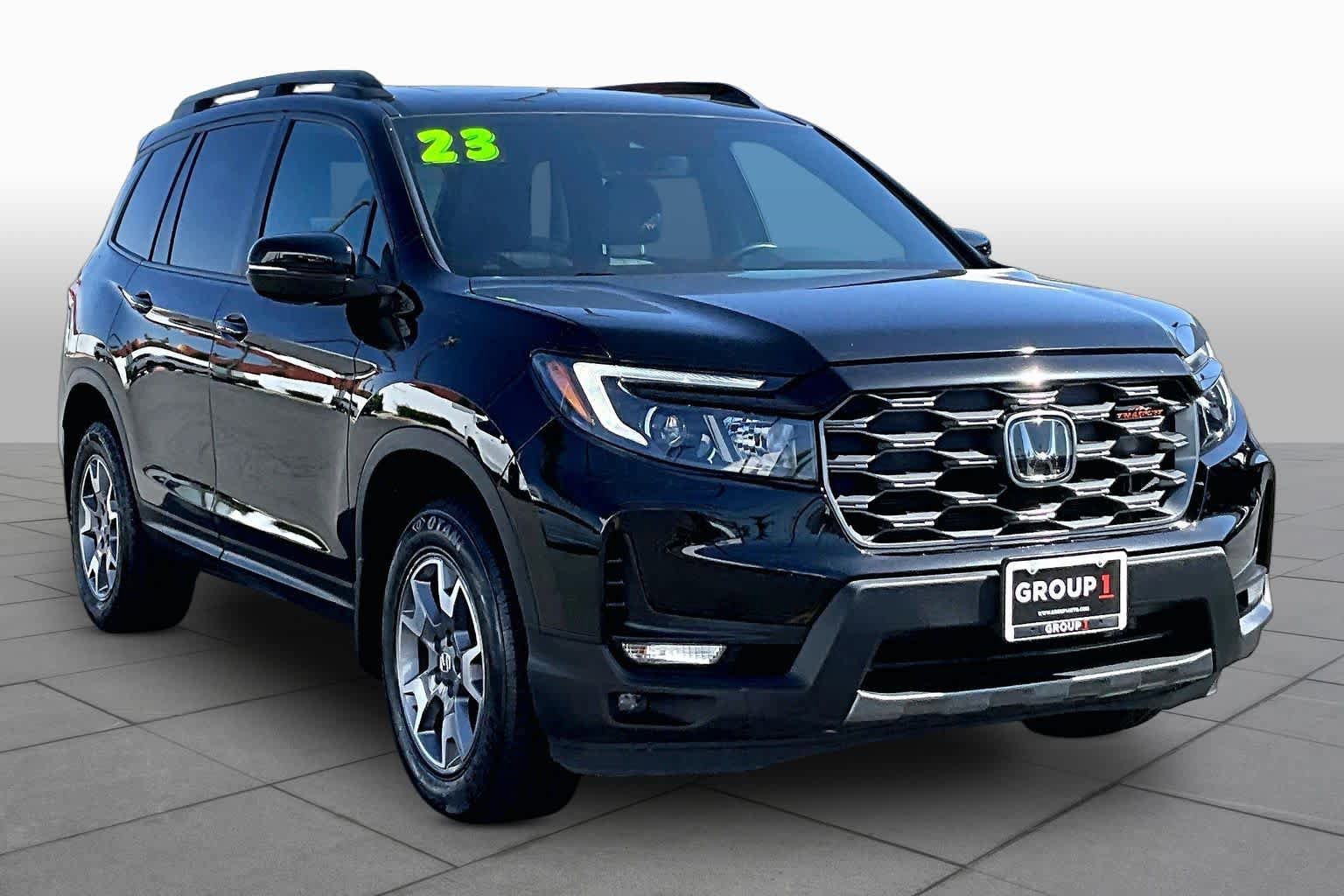 Used 2023 Honda Passport TrailSport image 2