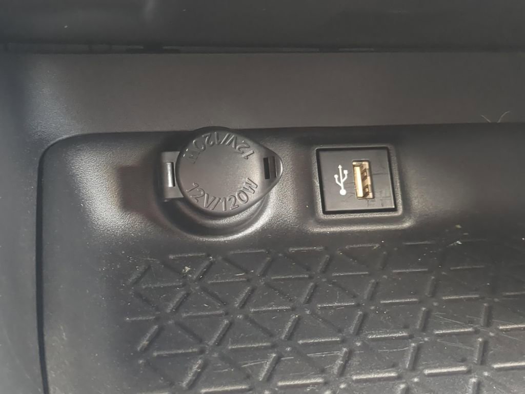 Used 2023 Toyota RAV4 AWD Hybrid image 20