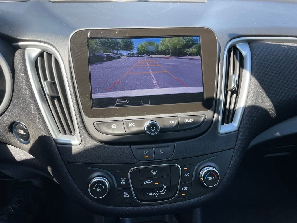 Used 2024 Chevrolet Malibu RS FWD image 17