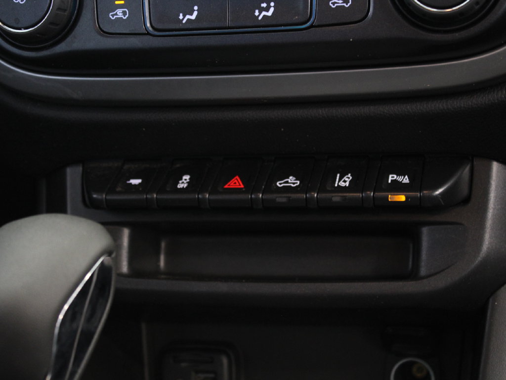 Used 2022 Chevrolet Colorado LT w/ Safety Package RWD image 22