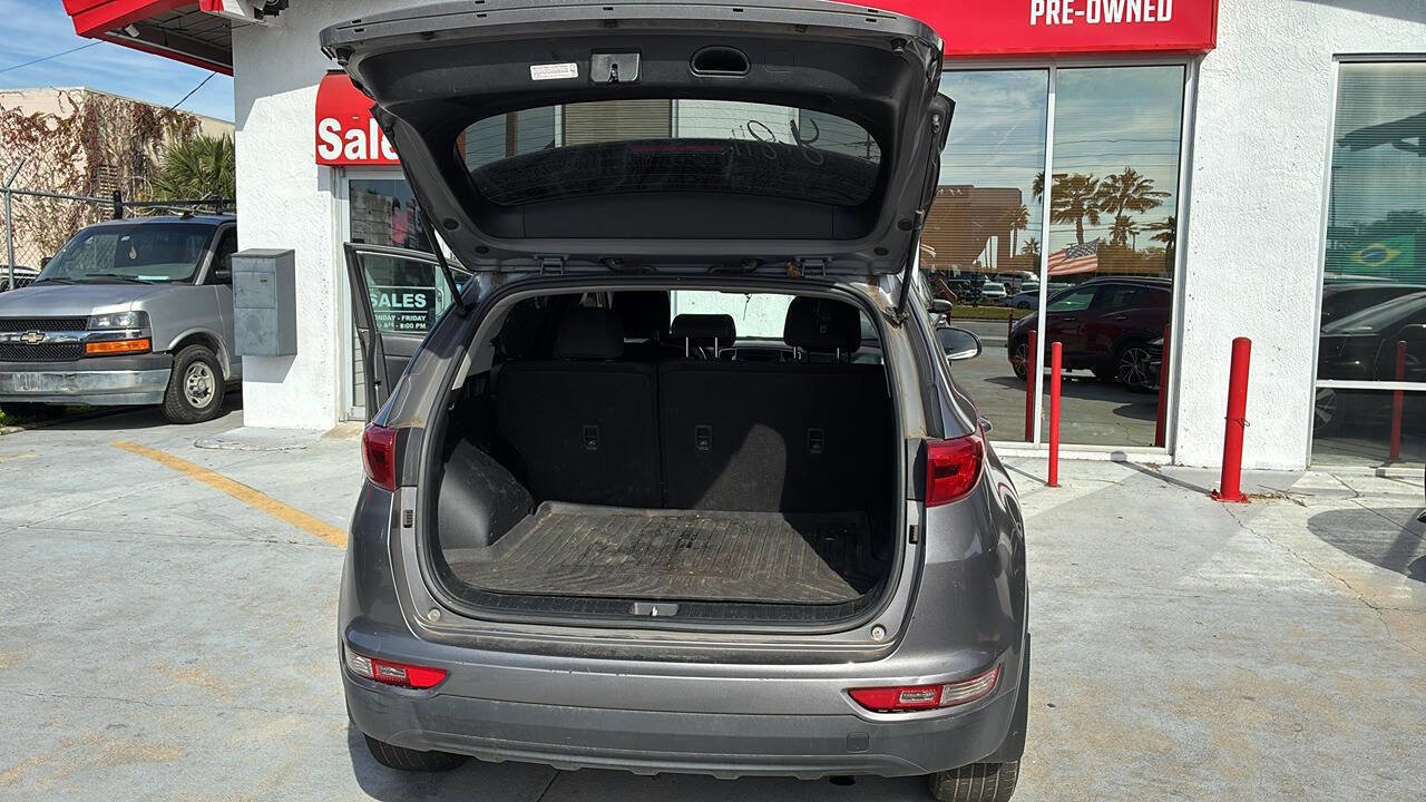 Used 2017 Kia Sportage LX image 6