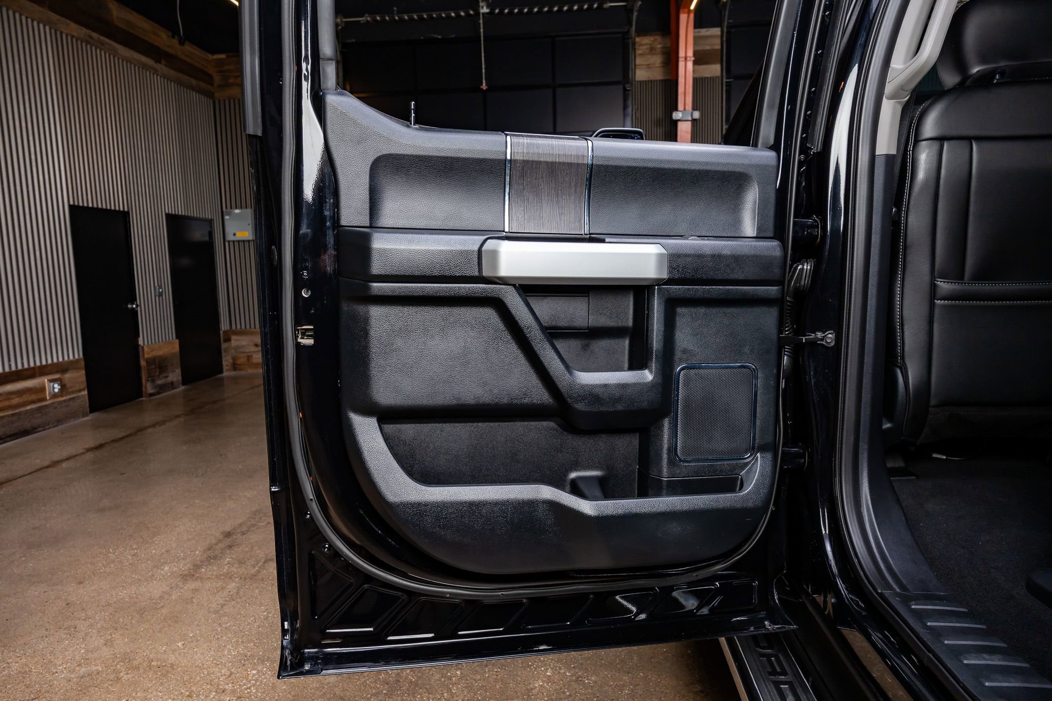 Used 2021 Ford F250 Lariat w/ Lariat Value Package image 38