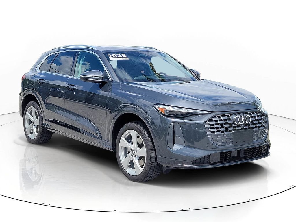 Certified 2025 Audi Q5 Premium w/ Premium Plus