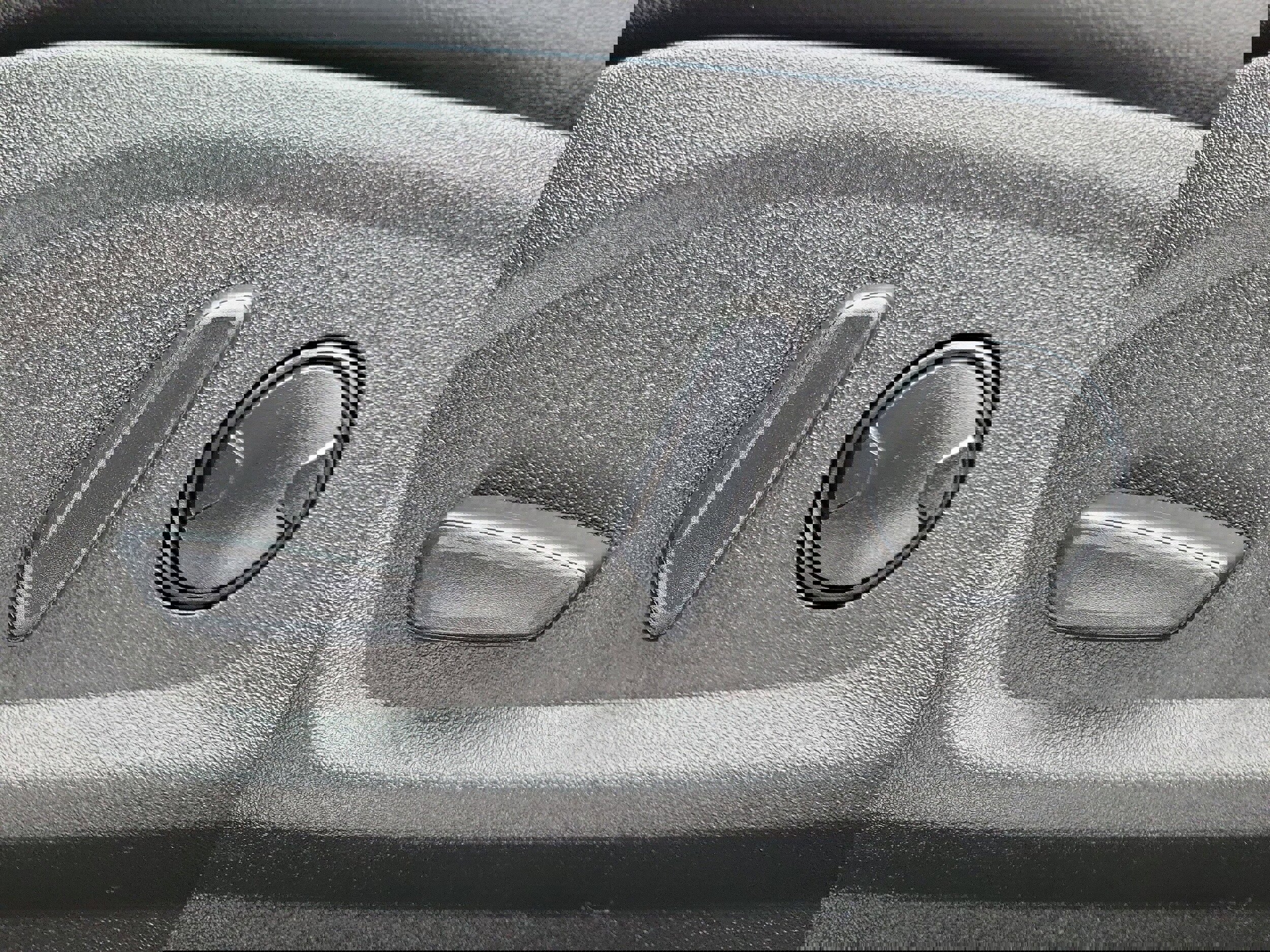 Used 2024 Ford Edge SEL w/ Convenience Package image 19