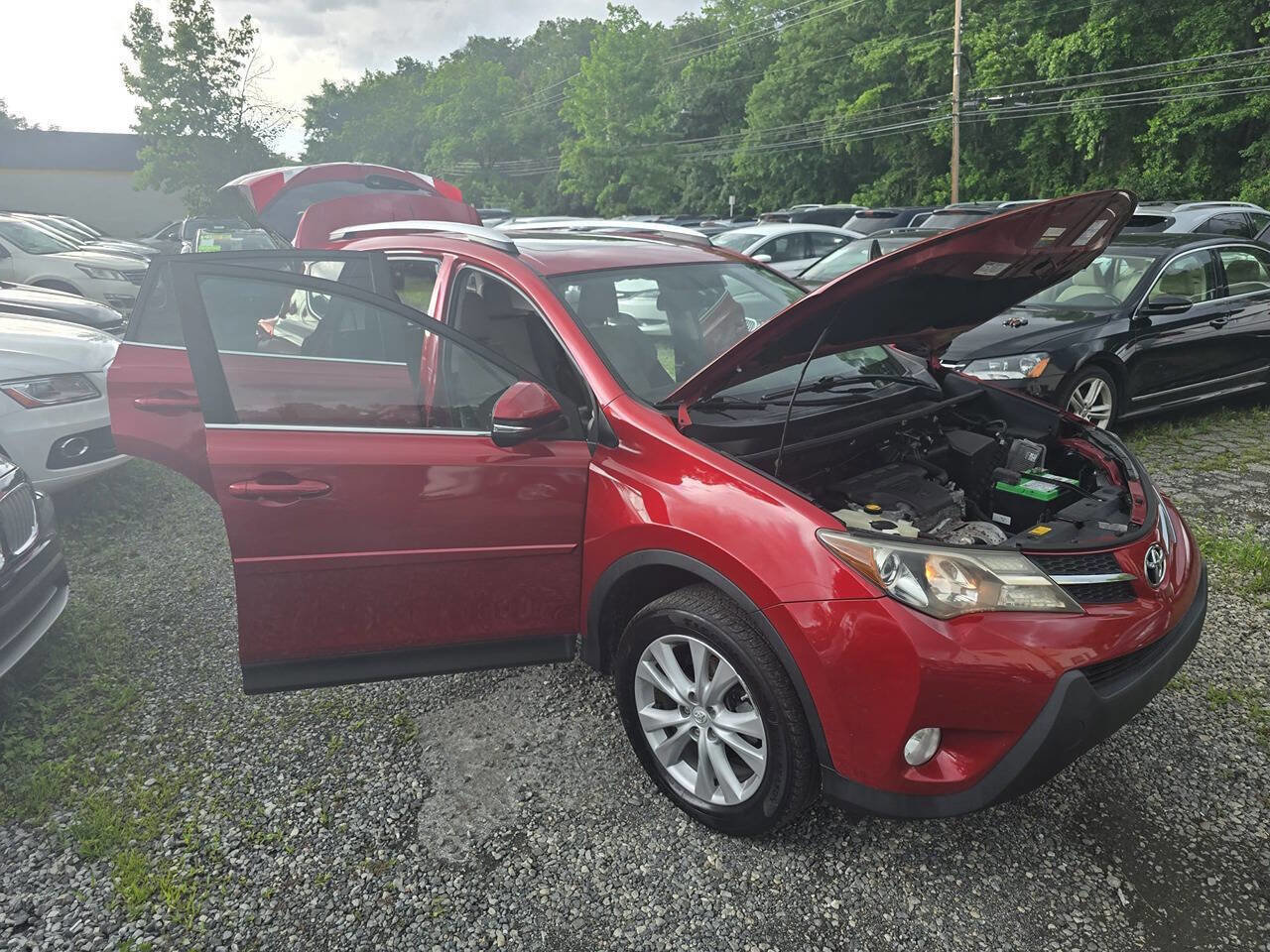 Used 2015 Toyota RAV4 Limited image 8