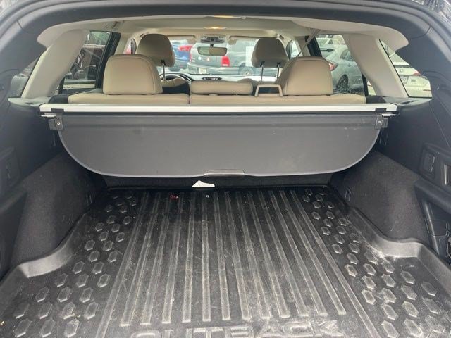 Used 2022 Subaru Outback Limited AWD/4WD image 18
