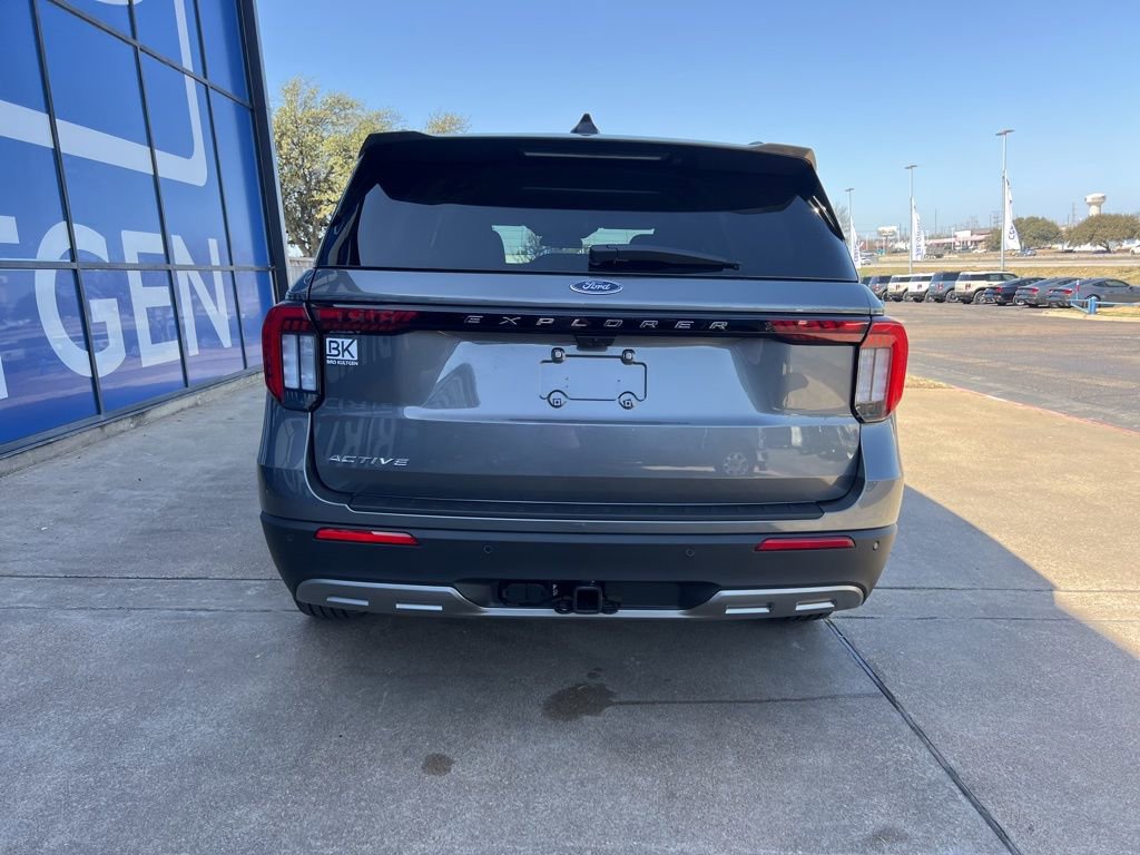 New 2026 Ford Explorer Active w/ Active Comfort Package image 6