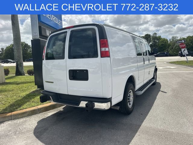 Used 2024 Chevrolet Express 2500 w/ Driver Convenience Package RWD image 7