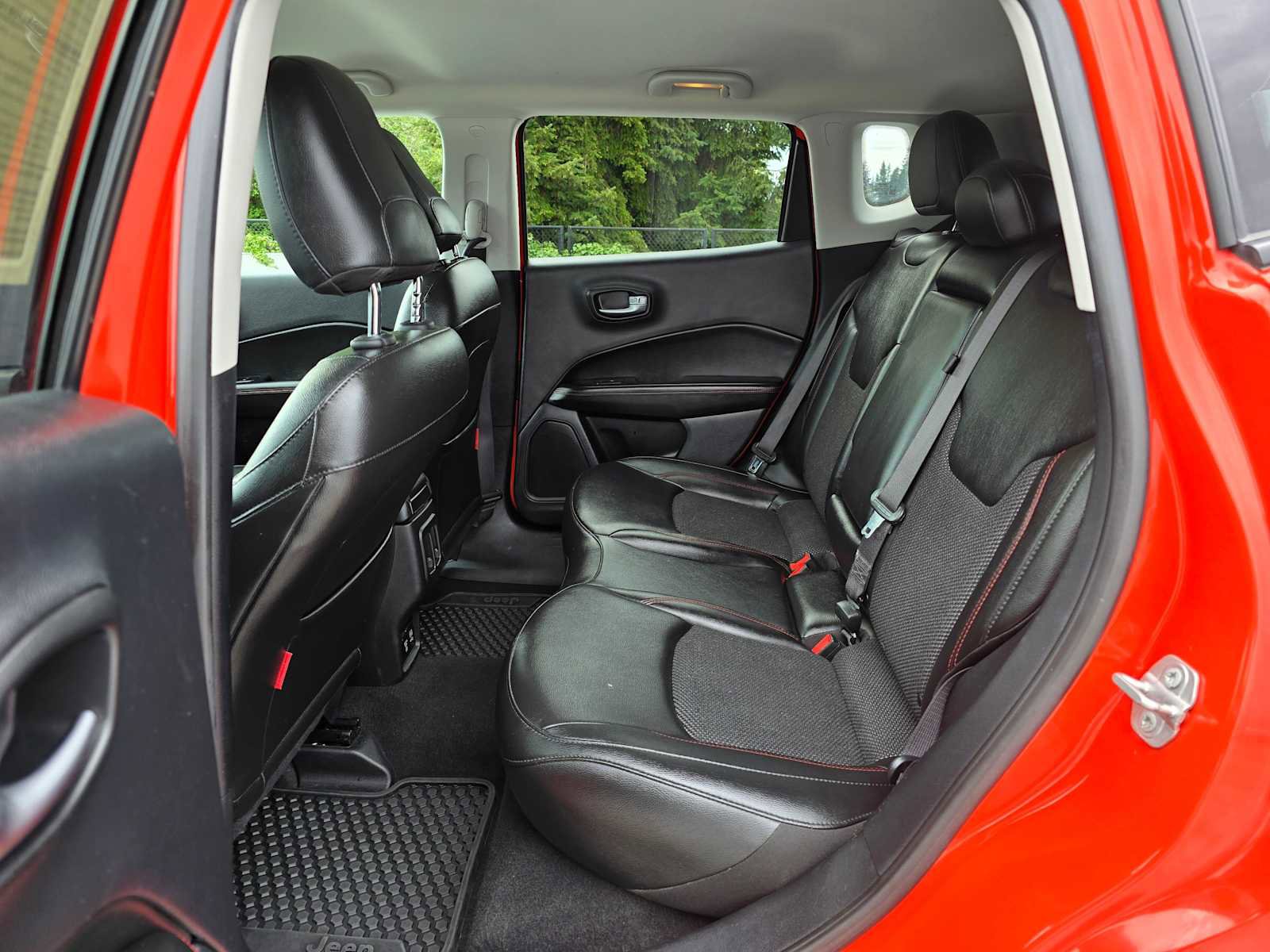 Used 2021 Jeep Compass Trailhawk image 16