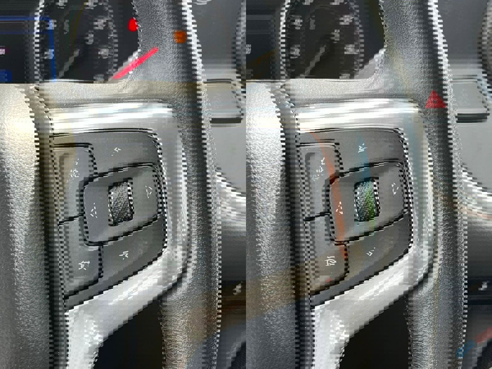 Used 2019 Chevrolet Blazer LT w/ Sun and Wheels Package FWD image 29