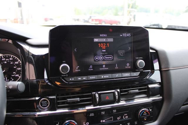 Used 2023 Nissan Pathfinder Rock Creek AWD/4WD image 22
