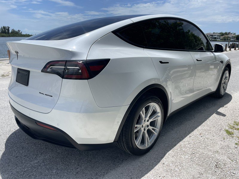 Used 2021 Tesla Model Y Long Range AWD/4WD image 6