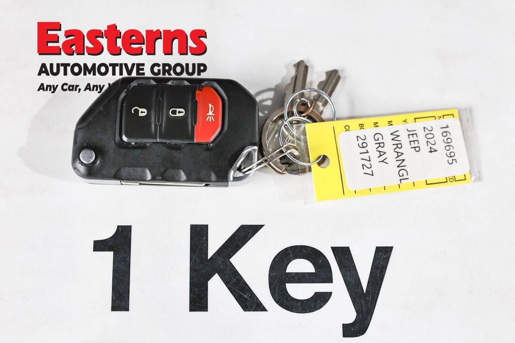 Used 2024 Jeep Wrangler Unlimited Rubicon 4xe image 26