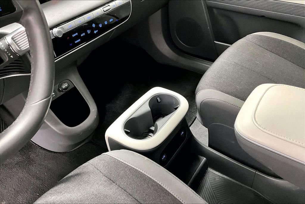 Used 2022 Hyundai Ioniq 5 SE w/ Cargo Package image 17