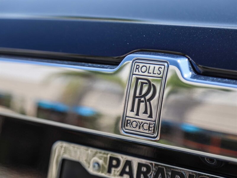 Used 2012 Rolls-Royce Ghost RWD image 19