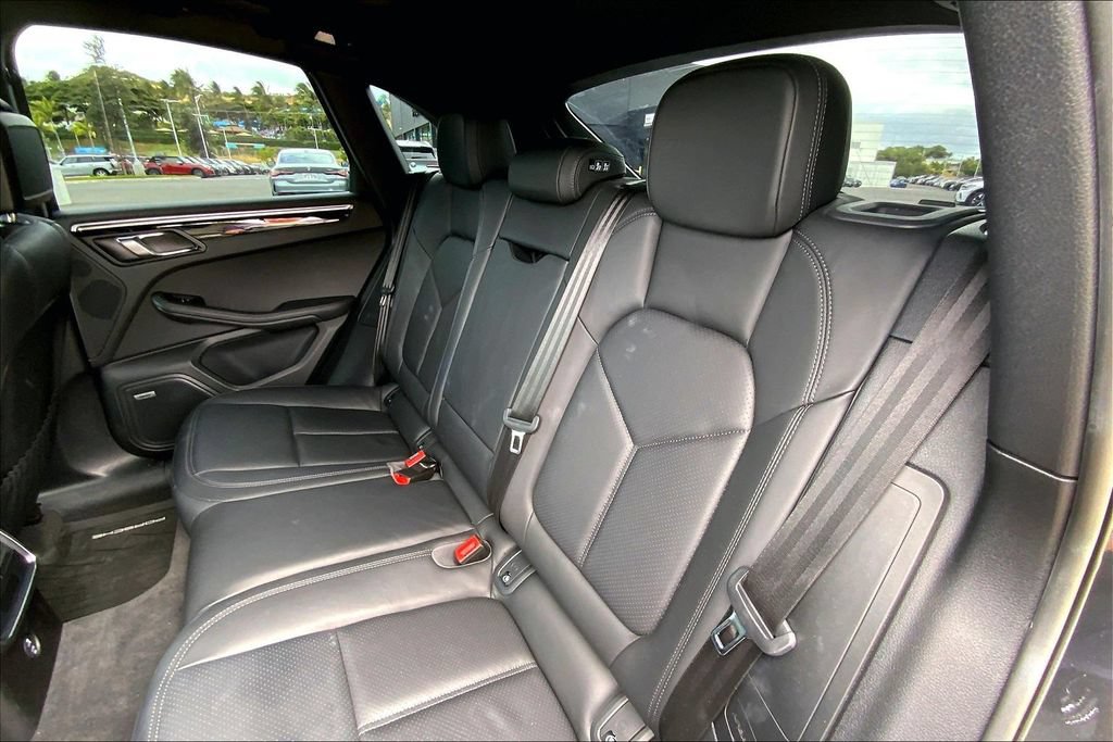 Used 2021 Porsche Macan S AWD/4WD image 25